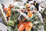 12岁藏族女孩为救同学被埋废墟身亡(图)