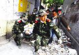 79岁老人被埋麻将室内75小时后获救(组图)