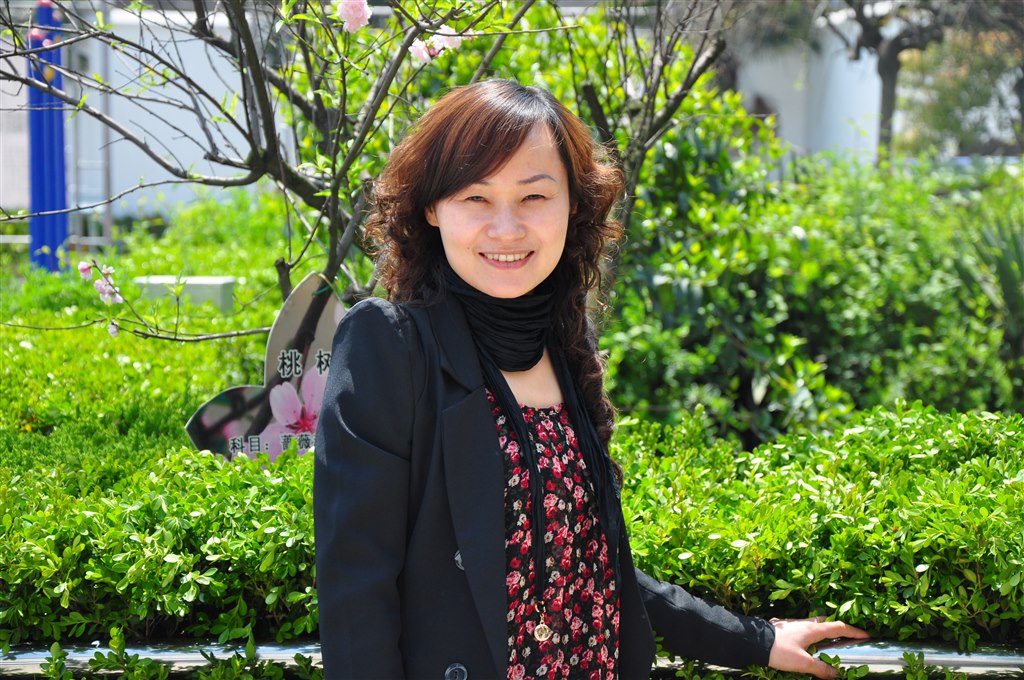徐静芬（常州市优秀德育工作者  常州市优秀辅导员）.jpg