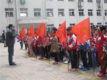 林南小学开展阳光远足活动