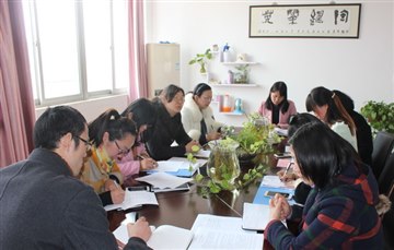 林南小学召开教研组长办公室主…