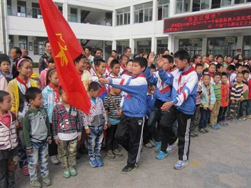“我爱红领巾”