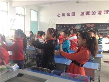 英语儿歌社团活动掠影（二）