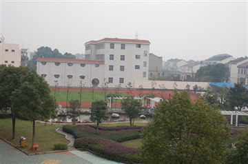 改造前校园风光(二)