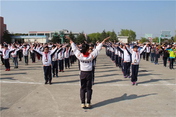 广播操比赛 (5)_看图王.jpg