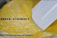 戚风蛋糕的做法 步骤11