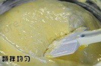 戚风蛋糕的做法 步骤13