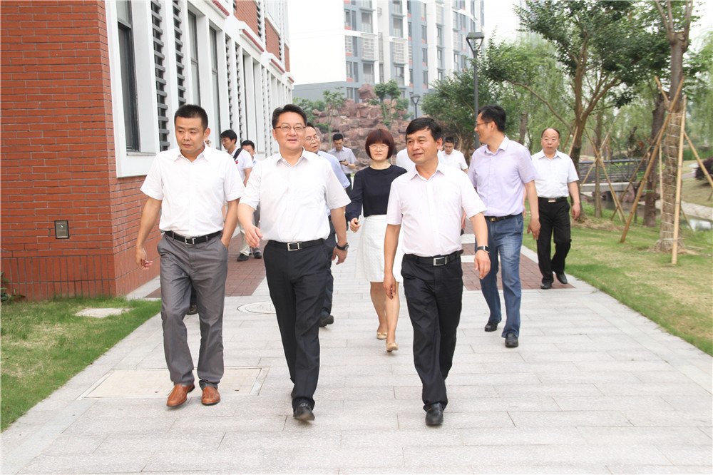 区周书记 (2).jpg