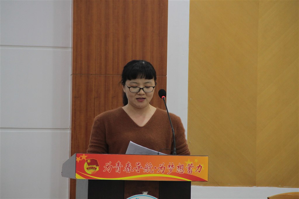 陆樱花.jpg