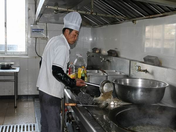 调整大小 食堂3.jpg