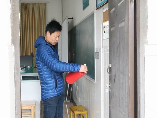 调整大小 灭火器1.jpg