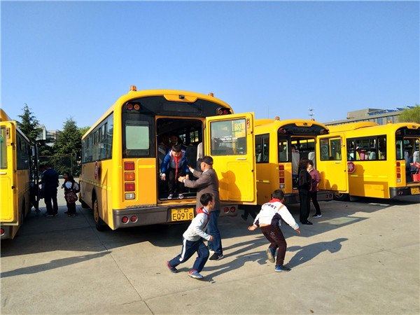 乘车逃生演练活动 (5).jpg