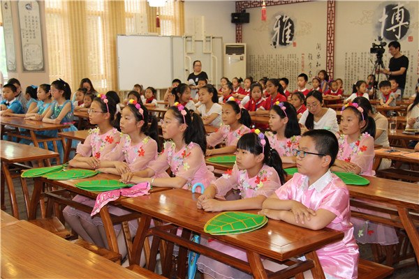 童诗闭幕式 (12).jpg