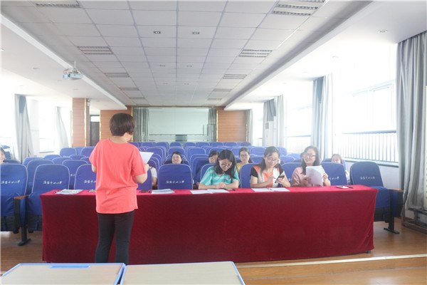 洛阳中心小学开展综合实践活动研讨课 (9).jpg