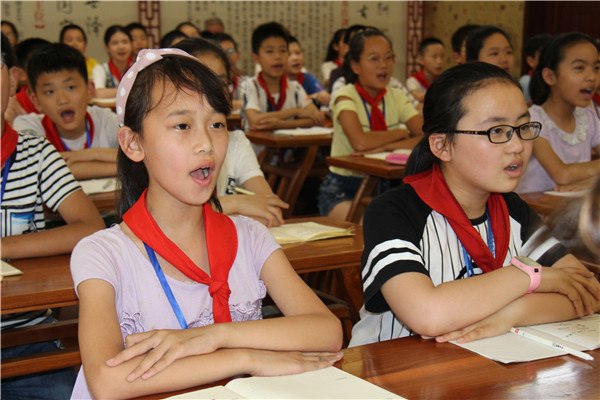 洛小季子礼学院国学大讲堂开讲龙城文化 (9).jpg