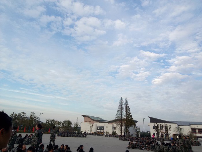高一（1）班__战地长空
