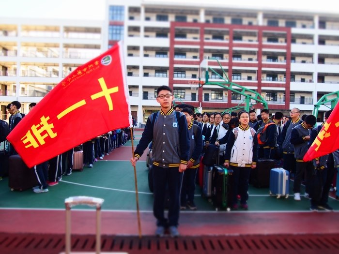 十一排新兵报到！