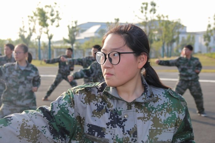 高一七班{巾帼不让须眉}