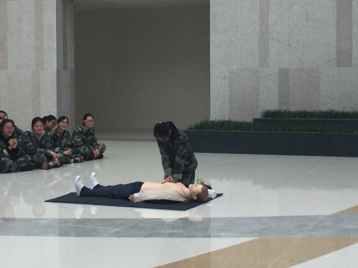 高一创4班：生命法制教育
