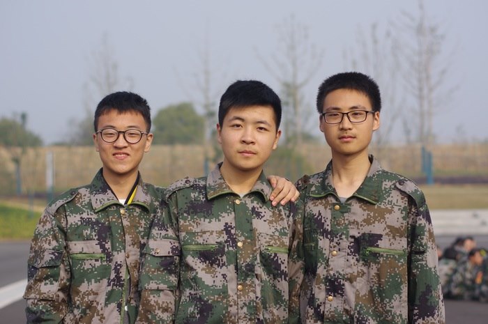 高一八班{休息时间乐一乐}