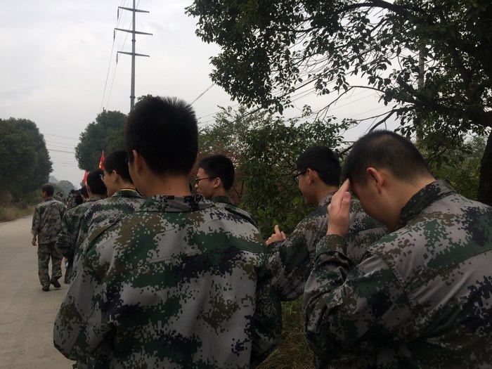 高一（10）班_【迷你长征】