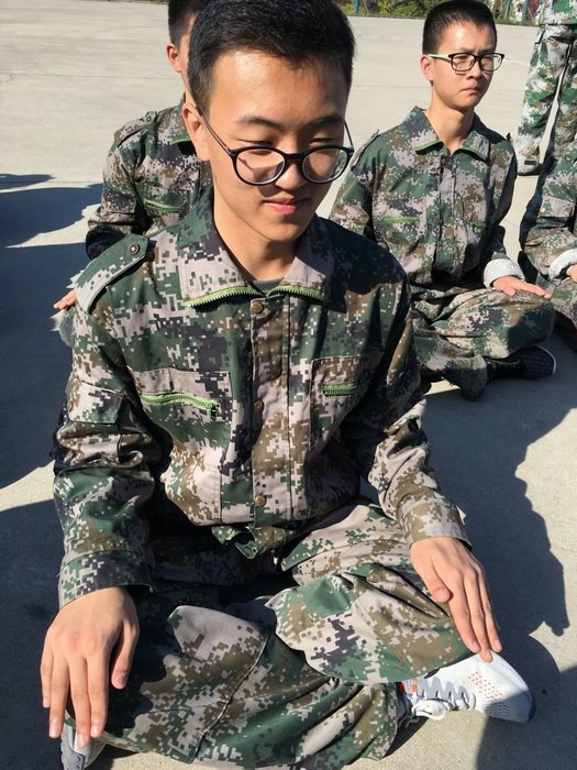 高一八班：初来乍到