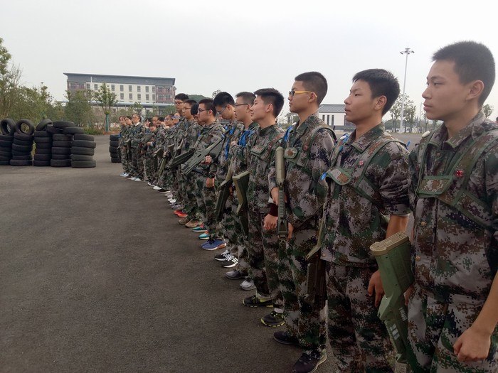 高一（1）班_军训拓展训练