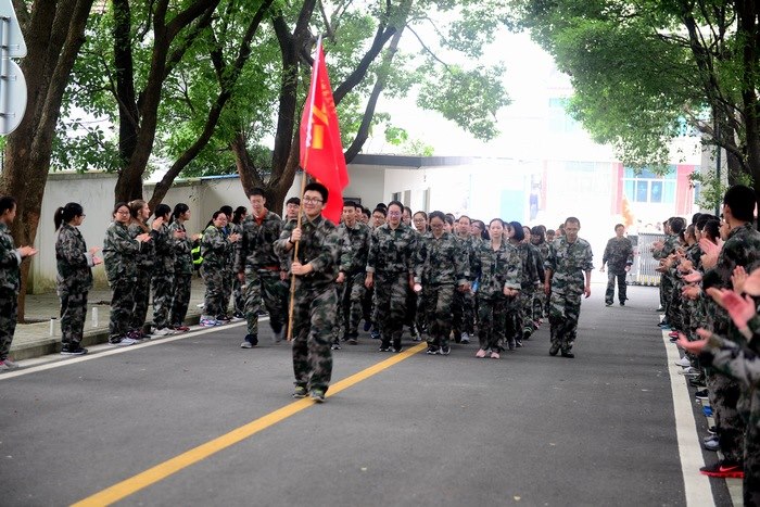 万里长征路，从走好十公里开始