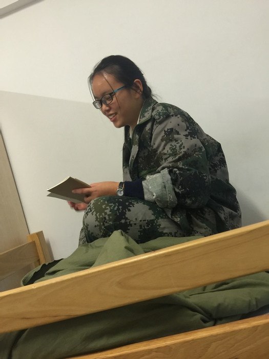 高一创4班：我和小伙伴们的“同居”生活~