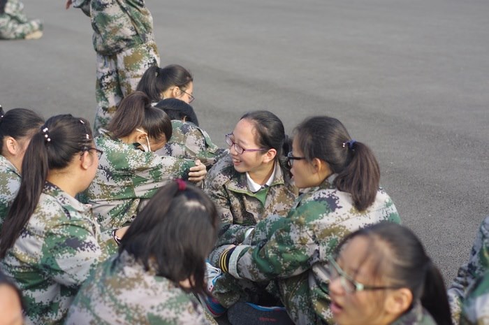高一八班{休息时间乐一乐}