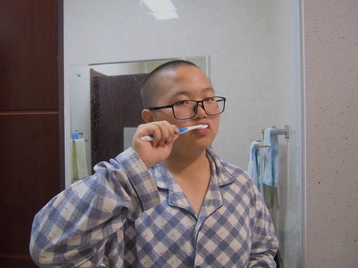 高一（12）班_来看看宿舍里的景象