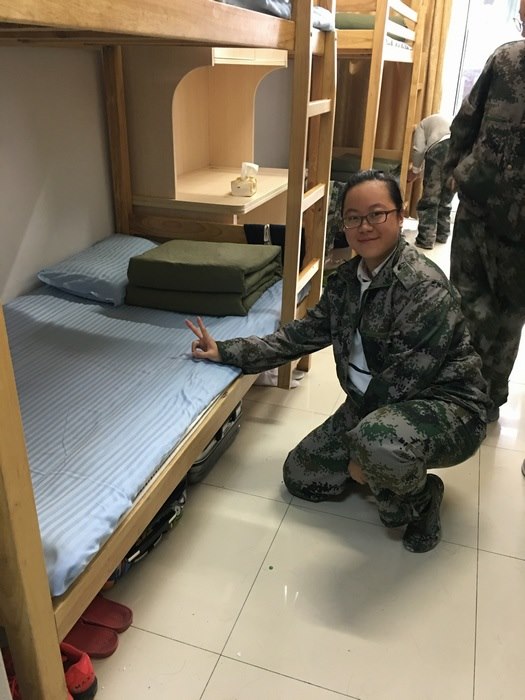 高一八班{迎接新的朝阳}
