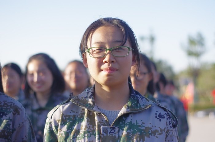 高一八班{阳光下的笑脸}