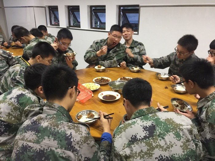 高一（10）班_【今晚吃这个】