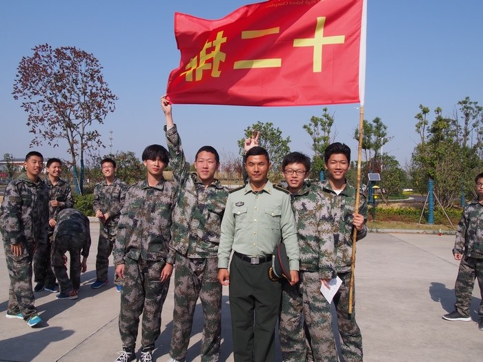 高一（12）班_青春_荣耀_无悔！_感谢教官，再见教官。