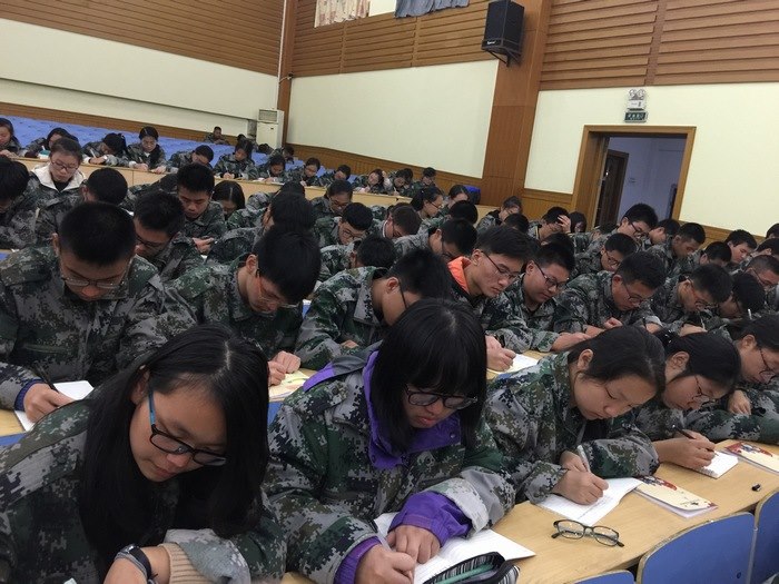 高一创4班：一封家书——爸爸妈妈，我爱你们