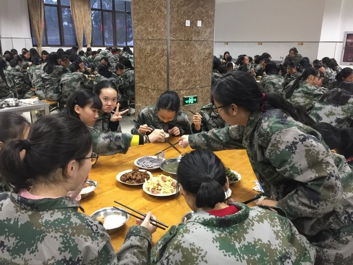 高一（10）班_【今晚吃这个】