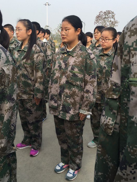 高一（10）班_【一身正气】