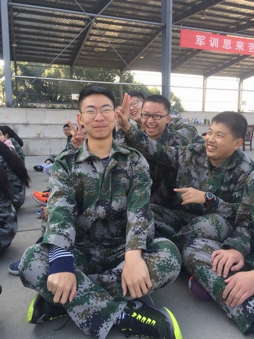 高一5班：忙里偷闲