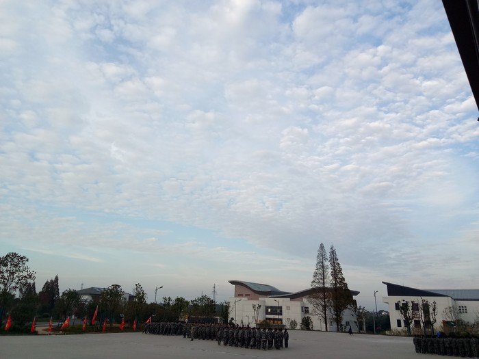 高一（1）班__战地长空