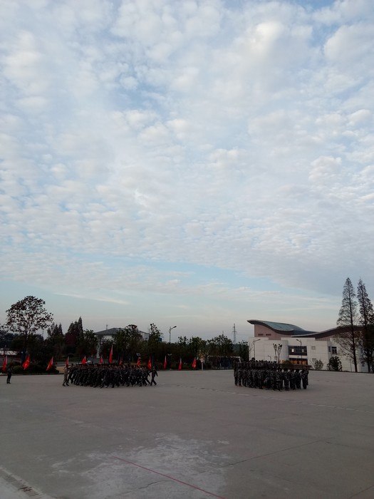 高一（1）班__战地长空