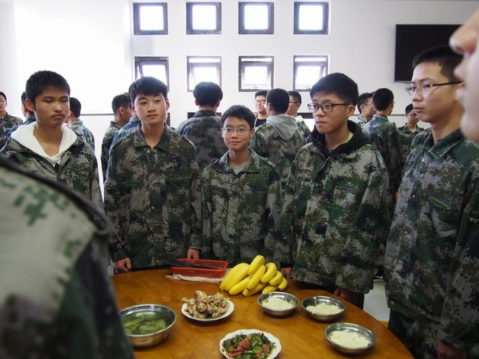 十一排新兵报到！