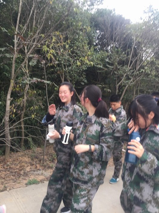 高一（10）班_【迷你长征】