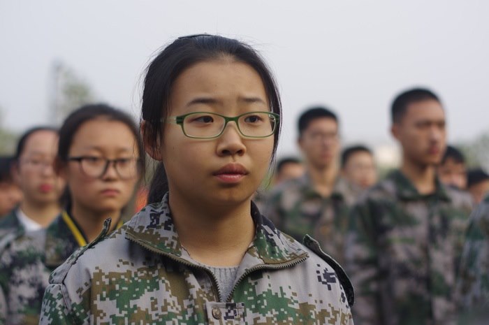 高一八班{瞧~他们严肃的脸}