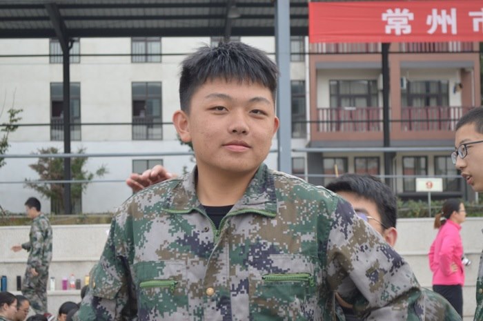 高一七班{笑脸}