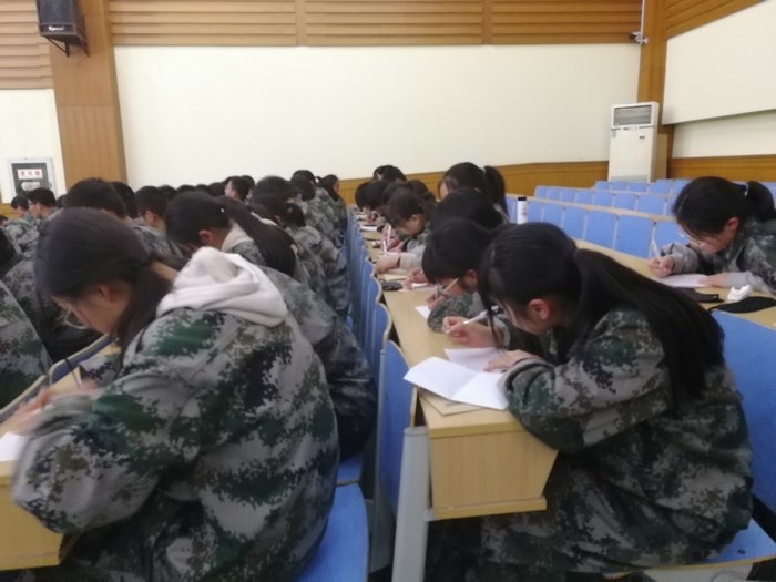 高一（12）班_致最亲爱的你们