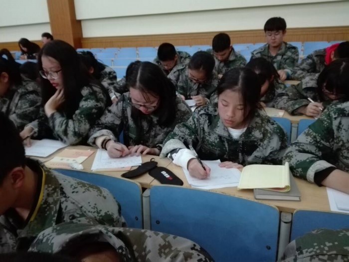 高一6班：一封家书