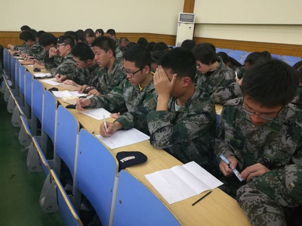 高一（12）班_致最亲爱的你们