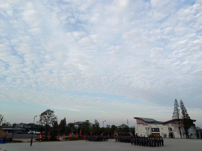 高一（1）班__战地长空
