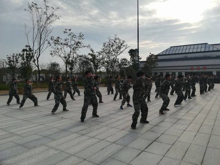 高一七班{精彩纷呈}